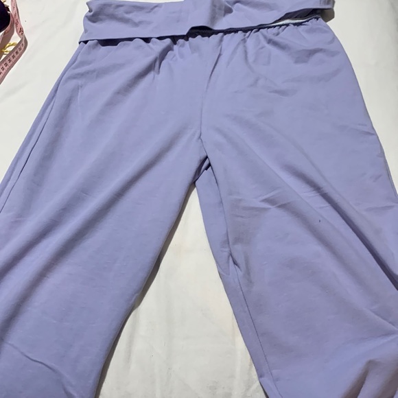 Basic Concepts Capri Pants - Picture 2 of 14